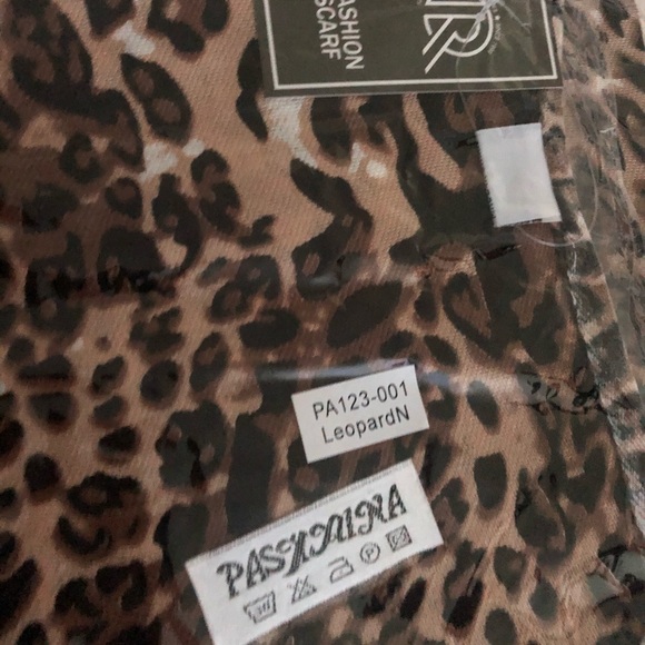 Leopard wrap - Picture 4 of 6